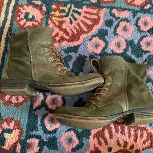 Green Desert boots